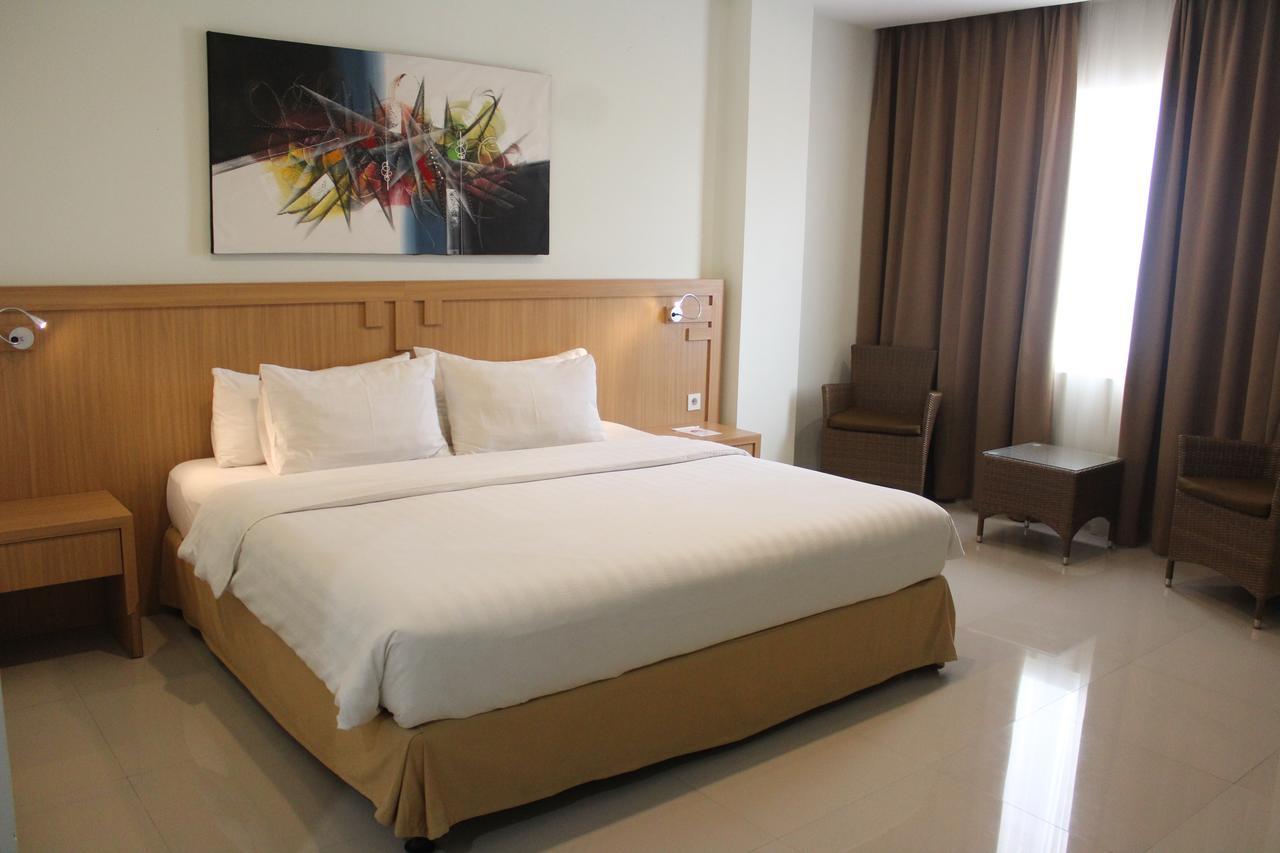 Naka Hotel Kupang Kupang  Exterior photo